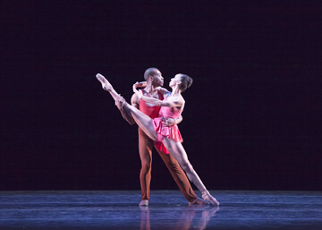 Chyrstyn Fentroy and Fredrick Davis, Photo by Renata Pavam